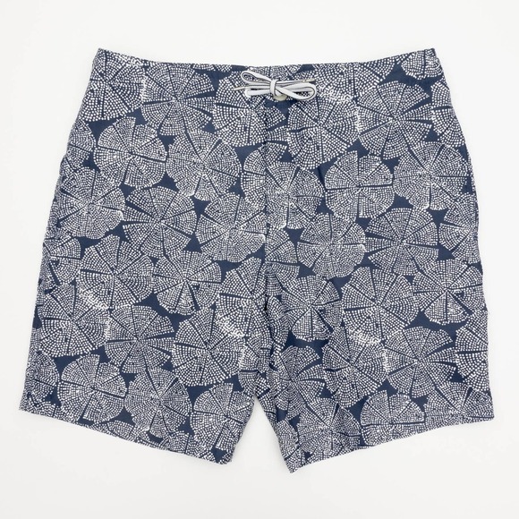 NWOT Club Monaco Printed Swim Trunks Men's Medium - Picture 1 of 9